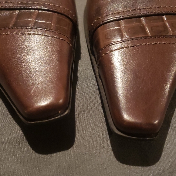 Aldo Pointy Toe 4 inch Heels Brown size 6 - Picture 9 of 10